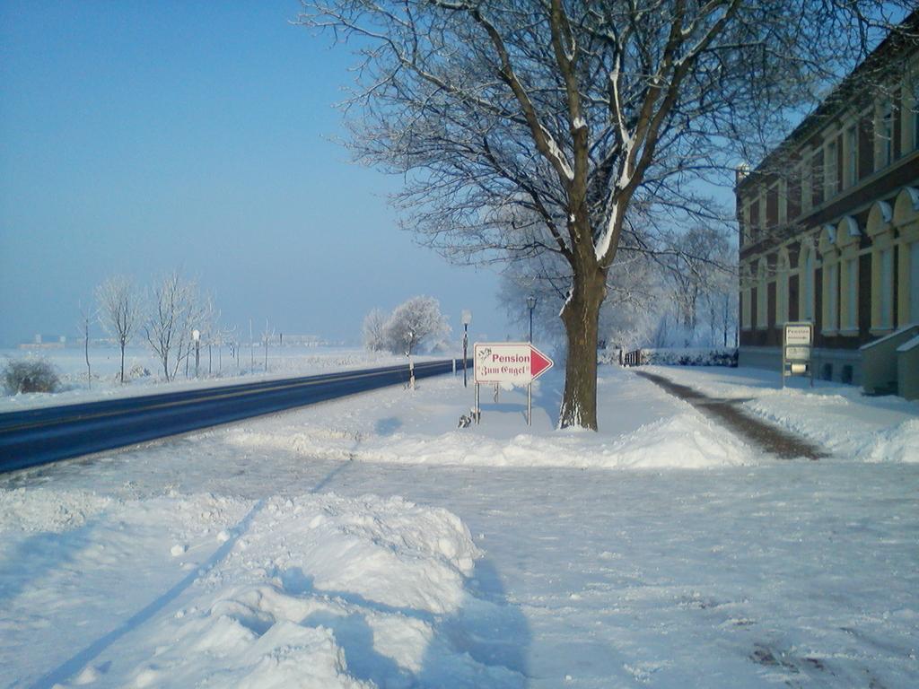 Pension Zum Engel Hotel Maagdenburg Buitenkant foto